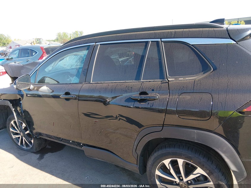 2022 Toyota Corolla Cross Xle VIN: 7MUEAABG6NV011145 Lot: 45244224