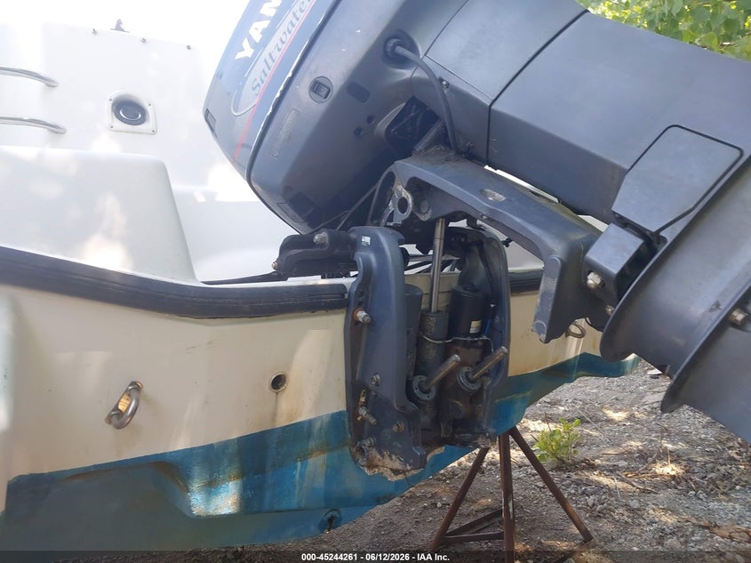 1999 COBIA 24' auction photo 6