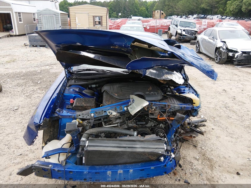 DODGE CHALLENGER - zdjęcie 13
