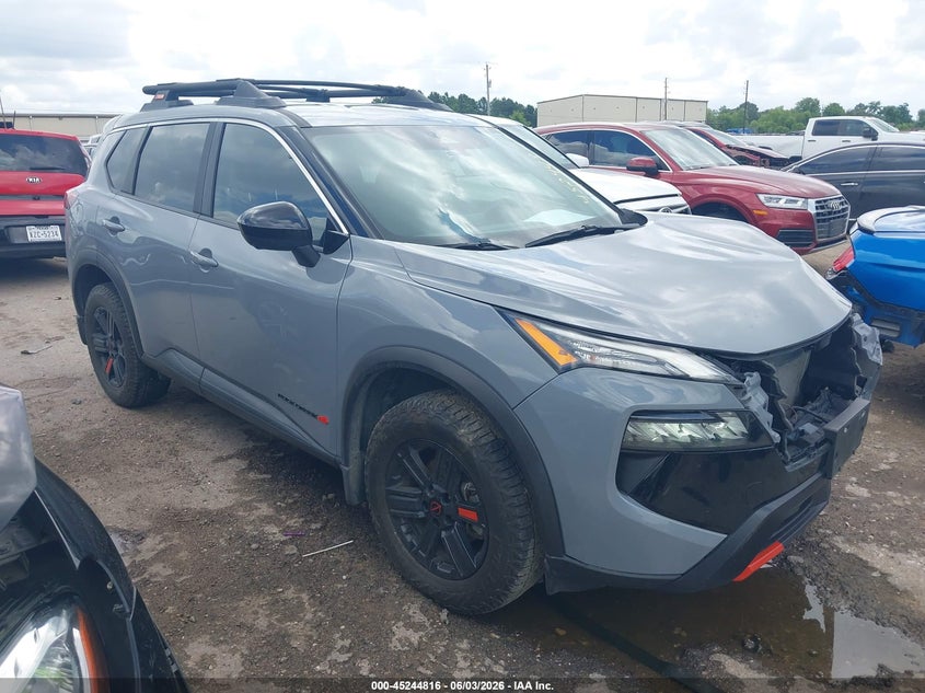 2025 NISSAN ROGUE ROCK CREEK — Photo gallery