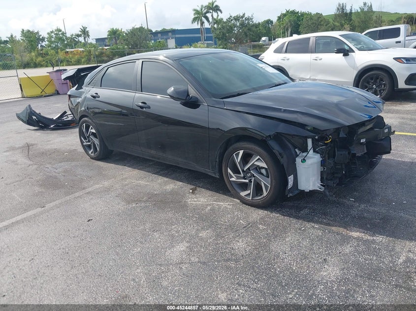 HYUNDAI ELANTRA SEL SPORT 2025