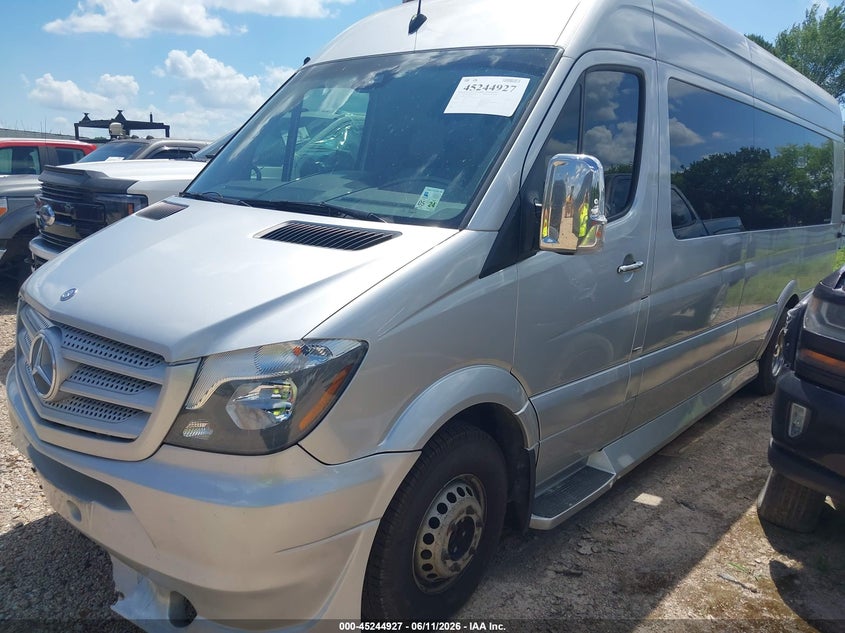 2015 MERCEDES-BENZ SPRINTER 3500 auction photo 2