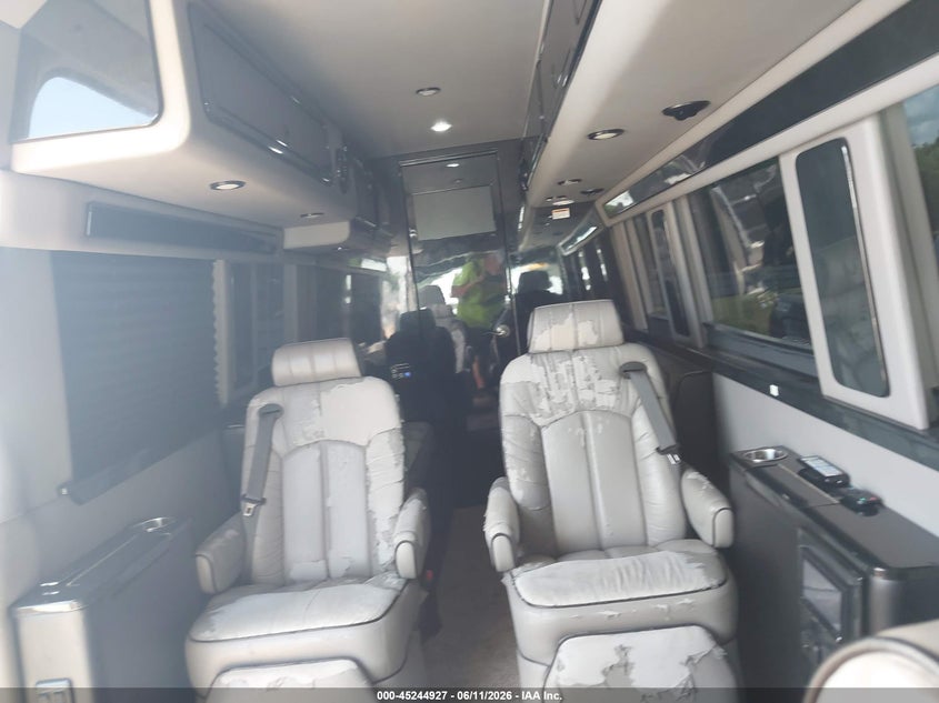 2015 MERCEDES-BENZ SPRINTER 3500 auction photo 6