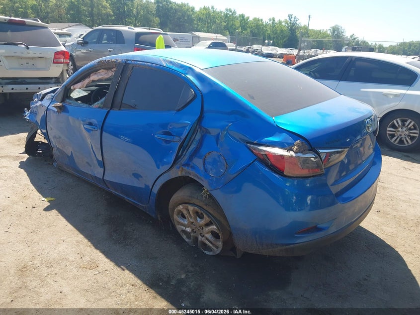 2017 TOYOTA YARIS IA auction photo 3
