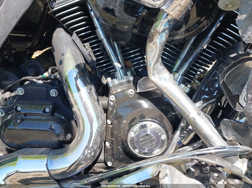 2011 Harley-Davidson Flhxse2 VIN: 1HD1PZ817BB960813 Lot: 45245203