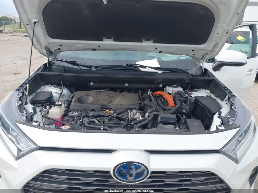 AtlanticExpress - Toyota RAV4 Hybrid