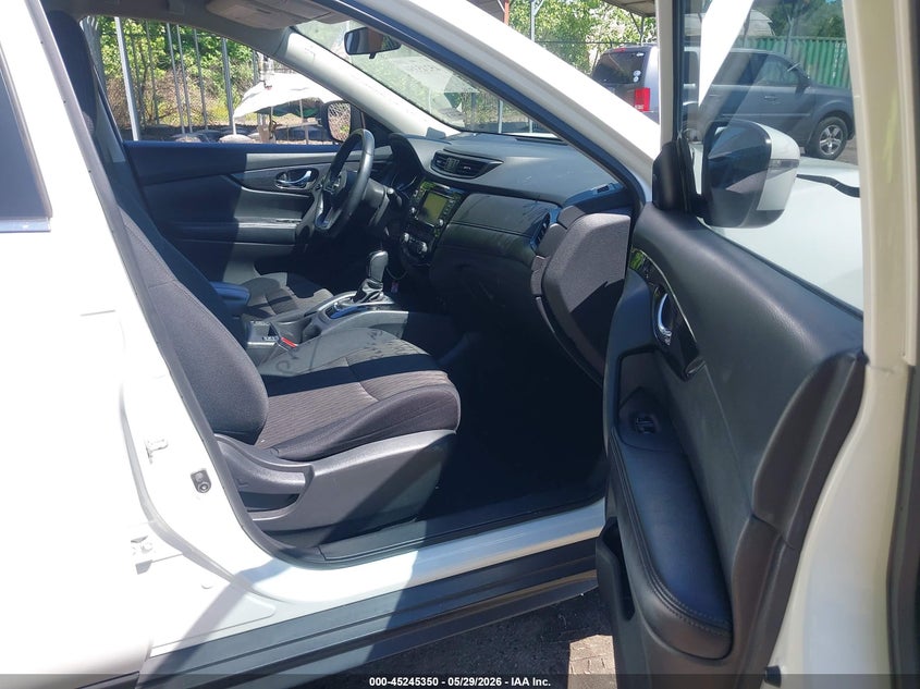 2018 NISSAN ROGUE auction photo 5