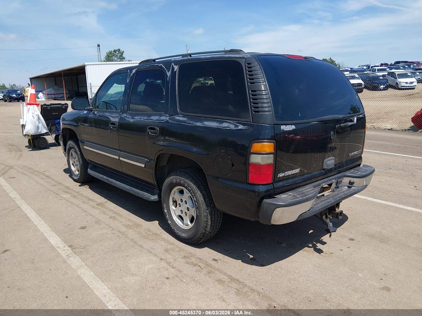 2004 CHEVROLET TAHOE auction photo 3