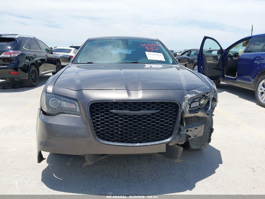 2021 Chrysler 300 Touring VIN: 2C3CCAAG4MH562995 Lot: 45245564
