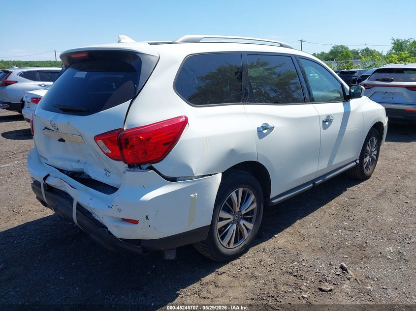 AtlanticExpress - Nissan Pathfinder