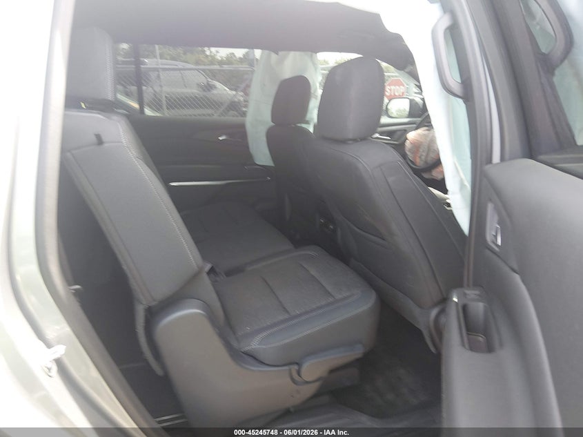 2024 CHEVROLET TRAVERSE auction photo 8