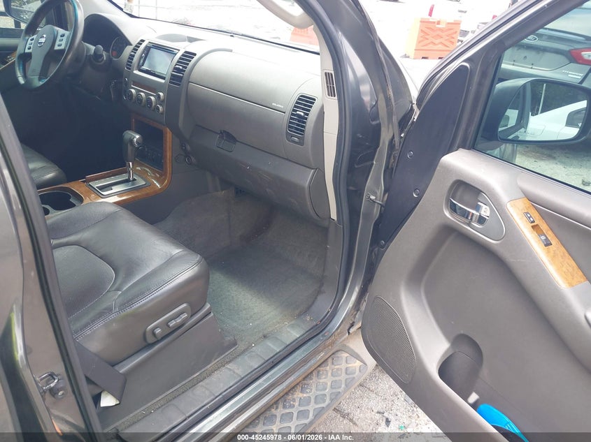 AtlanticExpress - Nissan Pathfinder