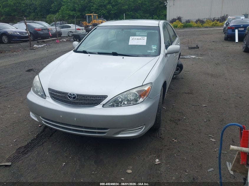 2002 Toyota Camry Le 4T1BE32KX2U096723 photo 1
