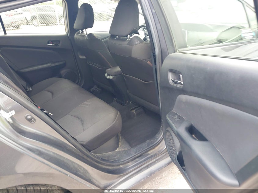 2021 TOYOTA PRIUS auction photo 8