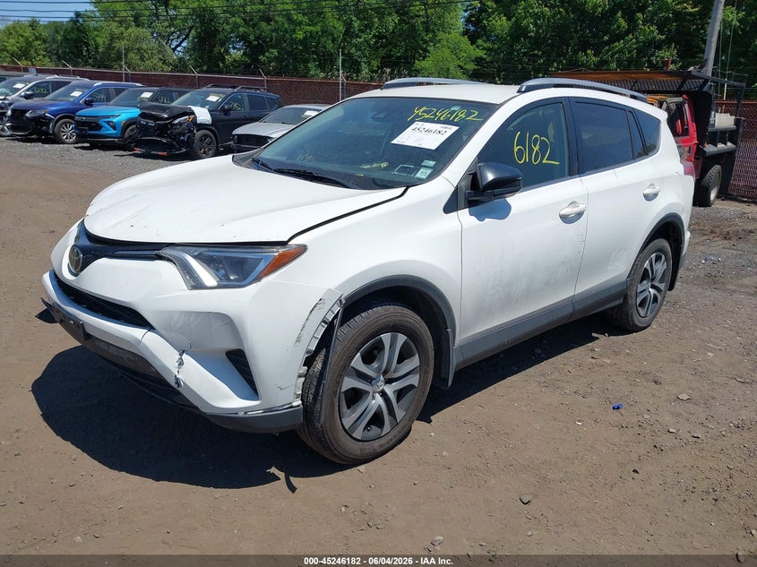 Vin: jtmbfrev2hj165036, lot: 45743985, toyota rav4 le 20172