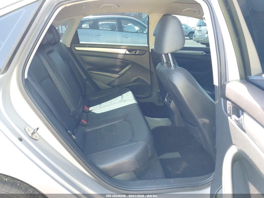 2014 Volkswagen Passat 2.0L Tdi Se VIN: 1VWBN7A37EC051087 Lot: 45246206