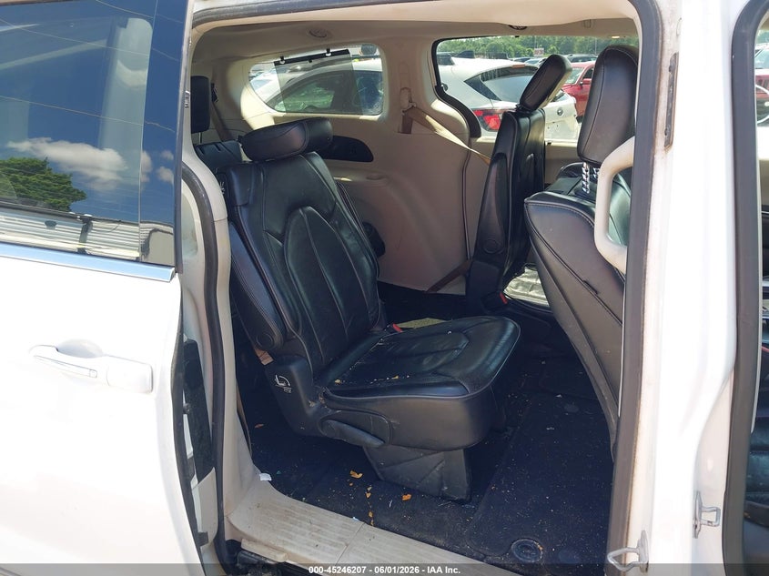 2018 CHRYSLER PACIFICA auction photo 8