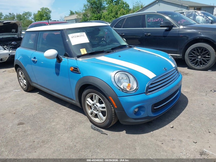 Vin: wmwsu3c57dt685248, lot: 45744055, mini hardtop cooper 2013 img_1