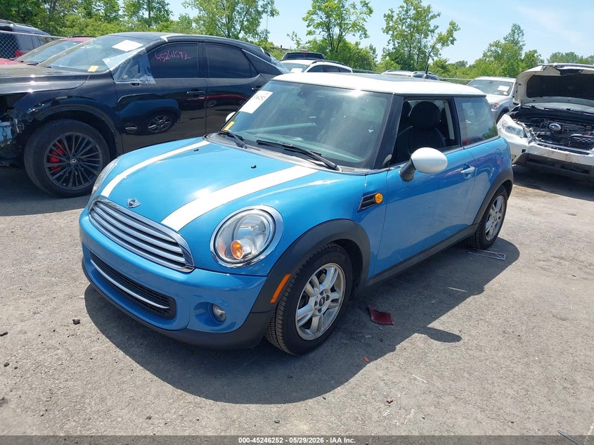 Vin: wmwsu3c57dt685248, lot: 45744055, mini hardtop cooper 20132