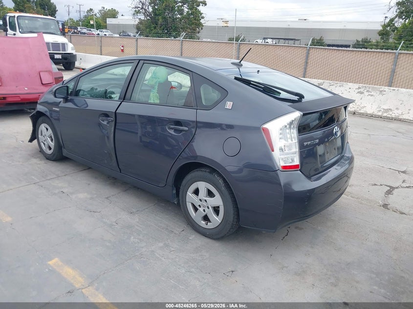 2011 TOYOTA PRIUS auction photo 3