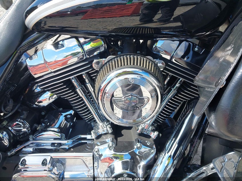 2003 Harley-Davidson Flhtcui VIN: 1HD1FCW133Y607082 Lot: 45246442
