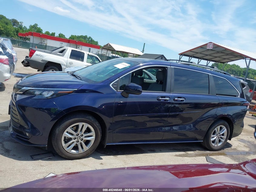 VIN 5TDJSKFC3SS155153 2025 TOYOTA SIENNA XLE