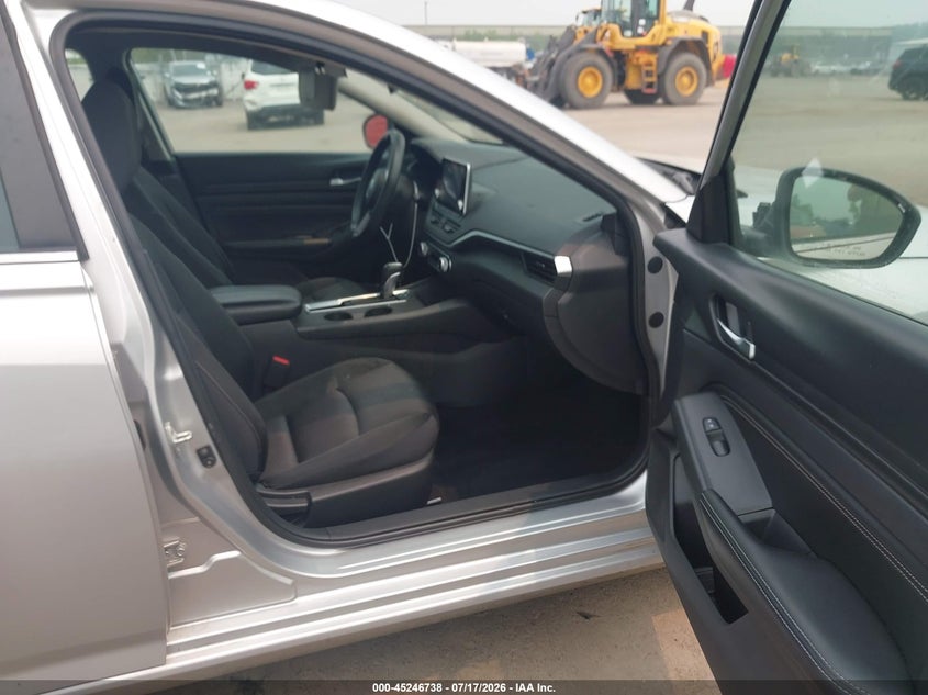 2019 NISSAN ALTIMA auction photo 5