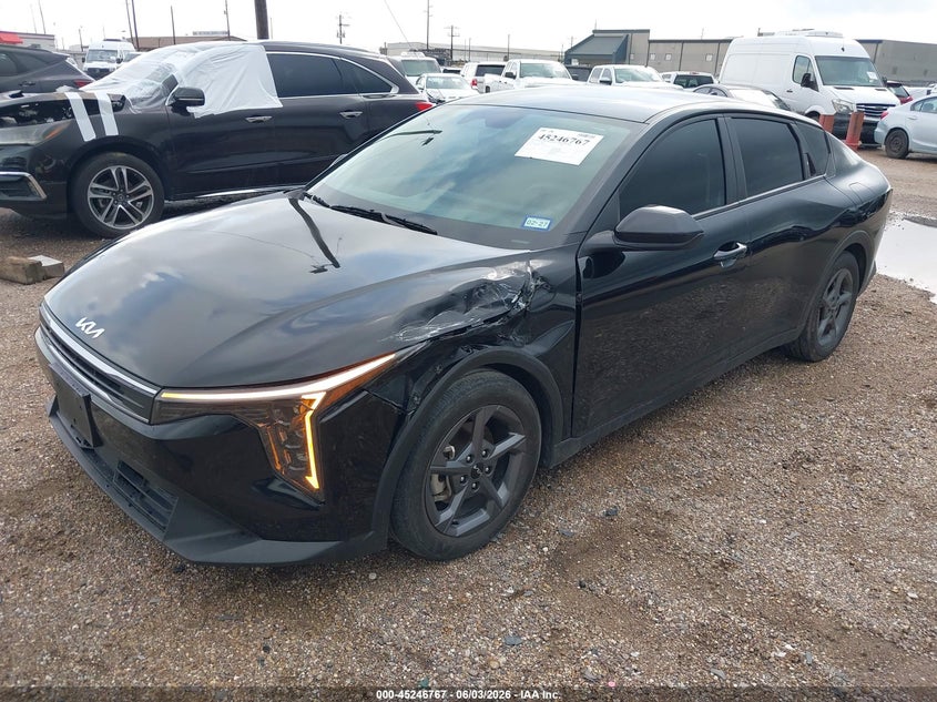 Vin: 3kpft4de6se102136, lot: 45744570, kia k4 lxs 20252