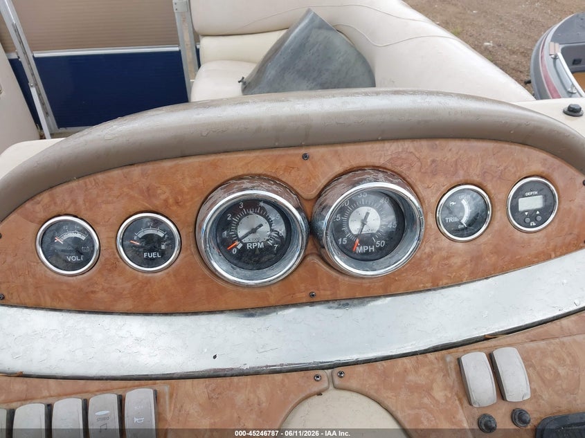 2013 MISTY HARBOR PONTOON auction photo 7