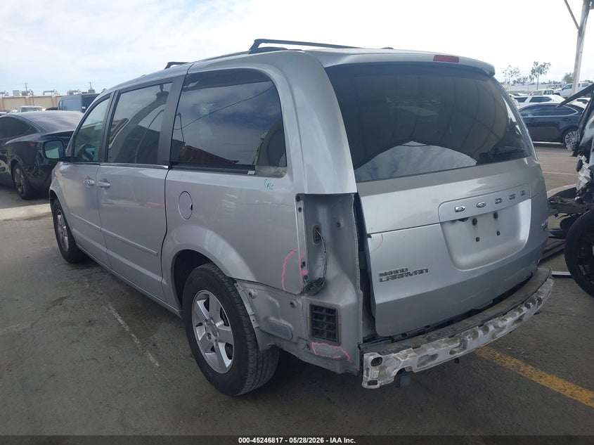 2011 DODGE GRAND CARAVAN auction photo 3