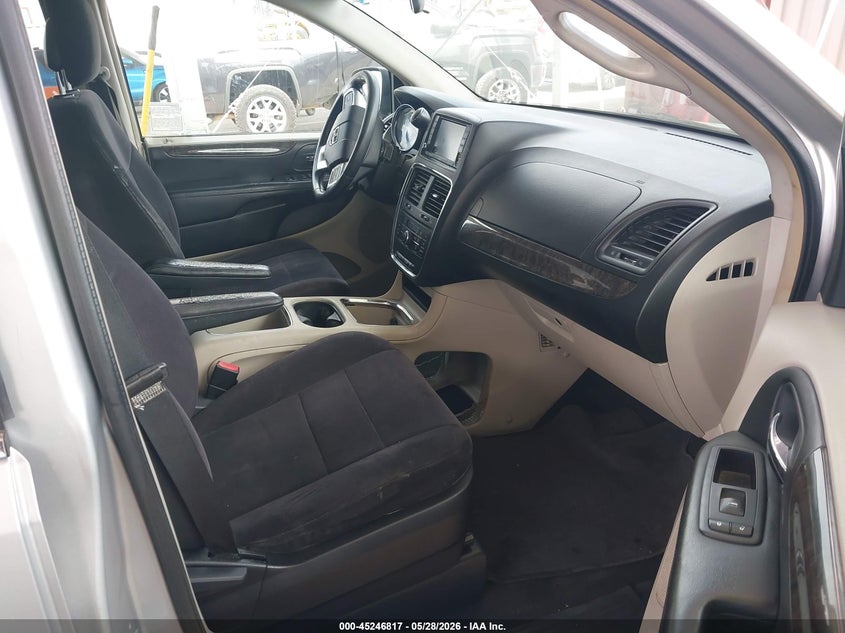 2011 DODGE GRAND CARAVAN auction photo 5