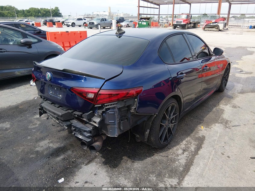 2017 Alfa Romeo Giulia Rwd VIN: ZARFAEBN0H7555889 Lot: 45246869