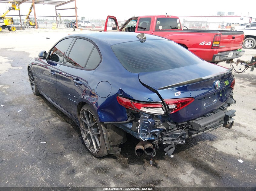 2017 Alfa Romeo Giulia Rwd VIN: ZARFAEBN0H7555889 Lot: 45246869