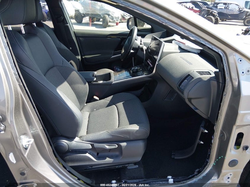 2024 TOYOTA BZ4X auction photo 5