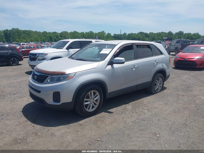 2014 KIA SORENTO auction photo 2