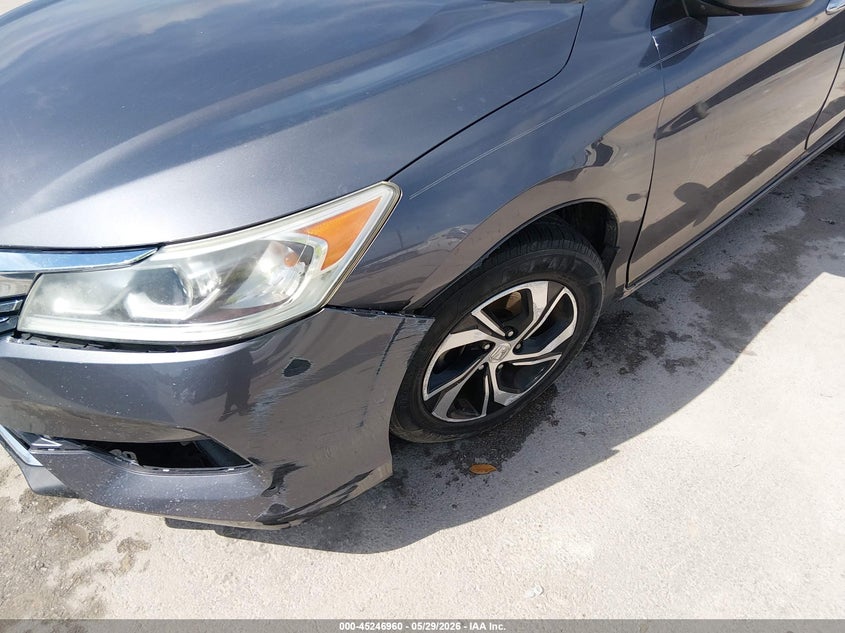 2017 HONDA ACCORD auction photo 6