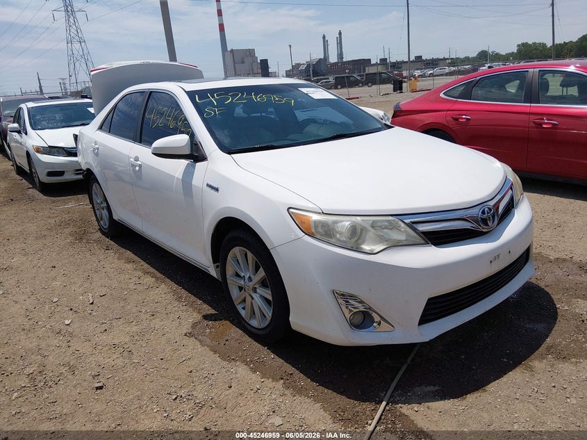 2014 Toyota Camry Hybrid