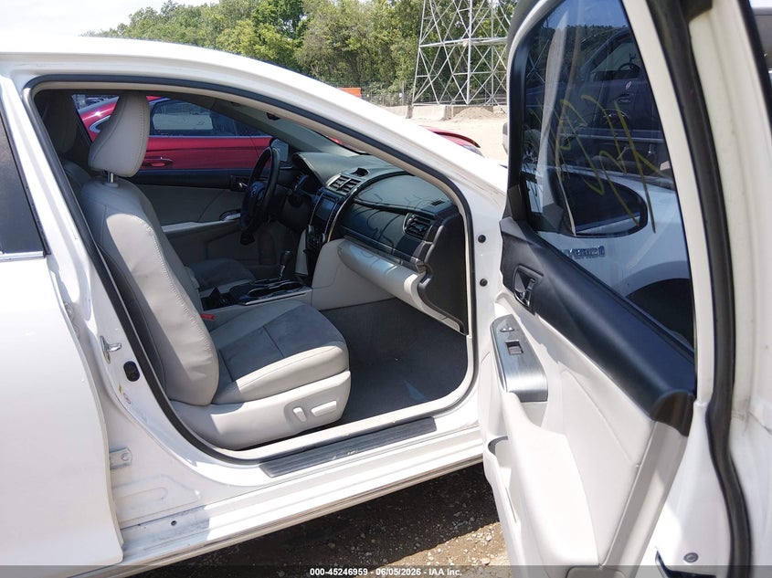 2014 TOYOTA CAMRY HYBRID auction photo 5