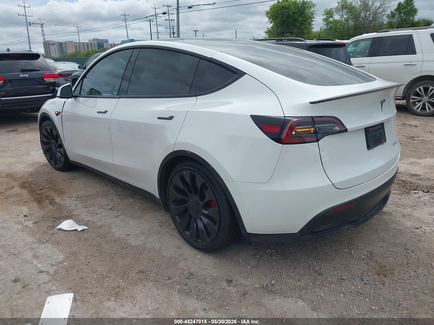 Vin: 7saygdef3pf695026, lot: 45744818, tesla model y performance dual motor all-wheel drive 20233