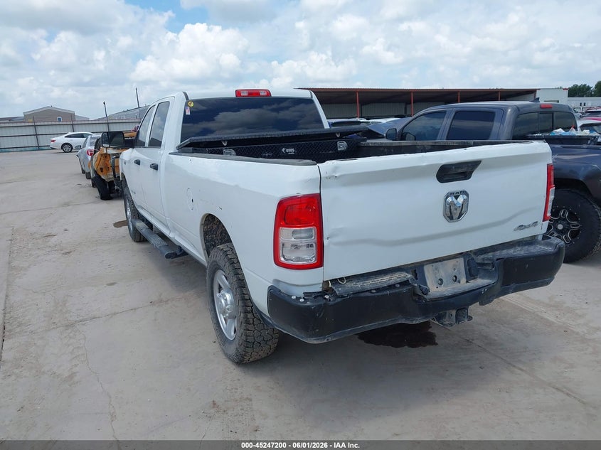 2022 Ram 3500 Ram Tradesman 4X4 8' Box white Lot 111045247200 Vin 3C63R3GJ4NG238706