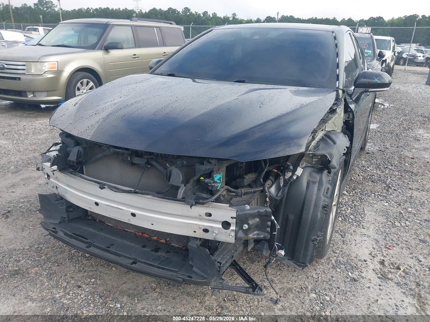 2023 TOYOTA CAMRY auction photo 6