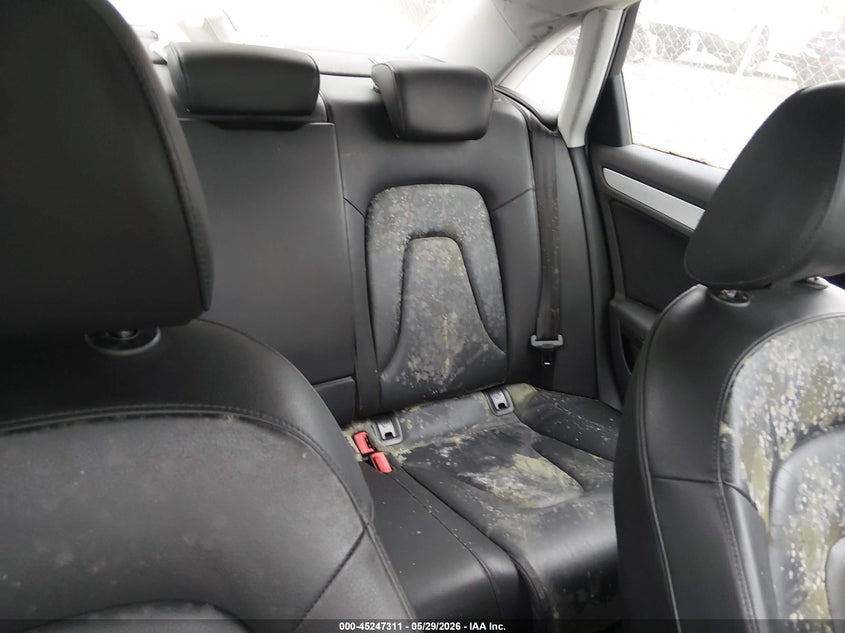 2010 AUDI A4 auction photo 8
