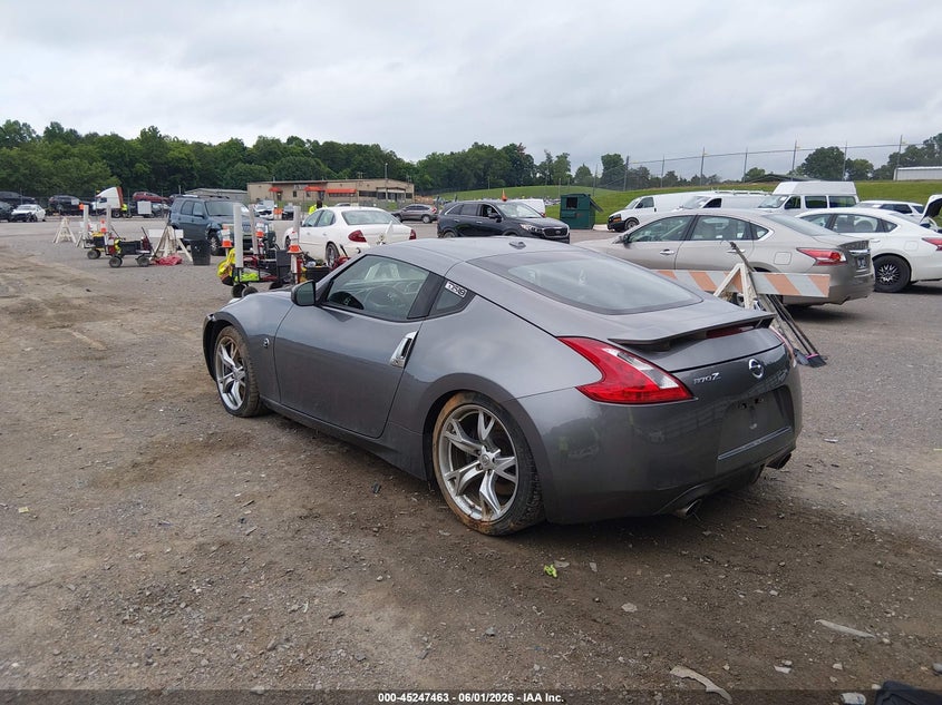 Vin: jn1az4eh6bm550561, lot: 45745266, nissan 370z touring 20113