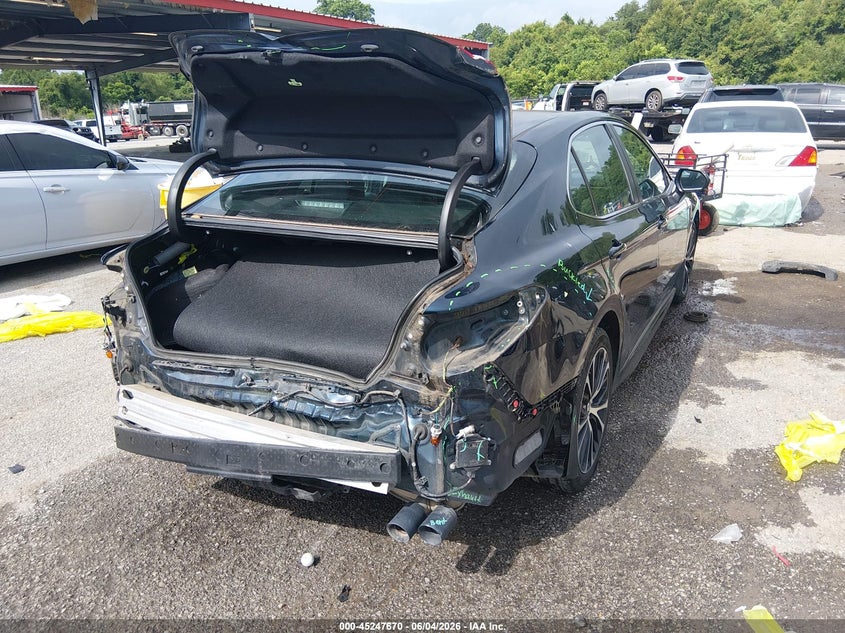 Vin: 4t1m11akxlu911675, lot: 45745473, toyota camry se 20204