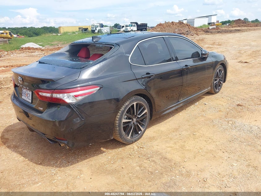 2018 TOYOTA CAMRY auction photo 4