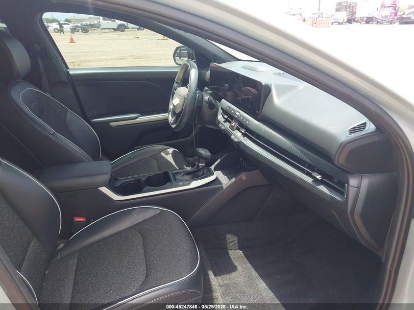 2025 KIA K4 auction photo 5