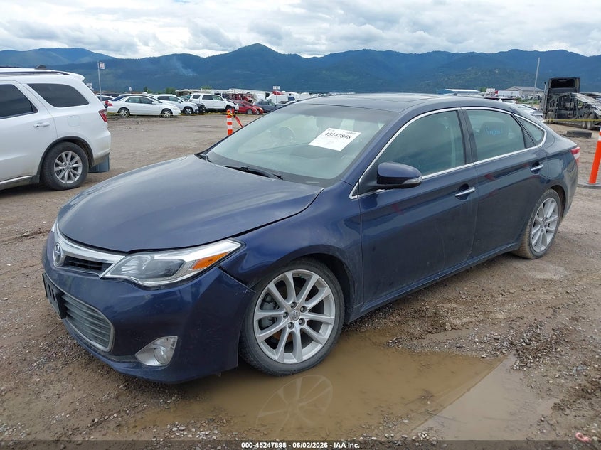 2014 TOYOTA AVALON auction photo 2
