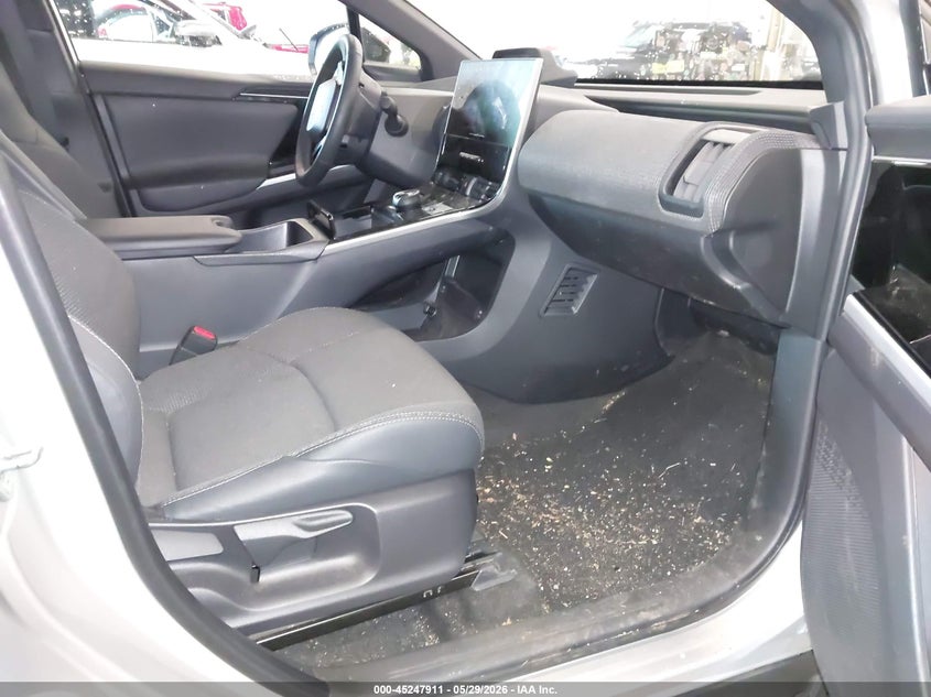 2025 TOYOTA BZ4X auction photo 5