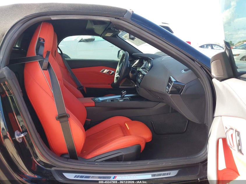 2025 BMW Z4 3.0L I-6 DI, DOHC, V(VIN: WBAHF9C03SWY46783