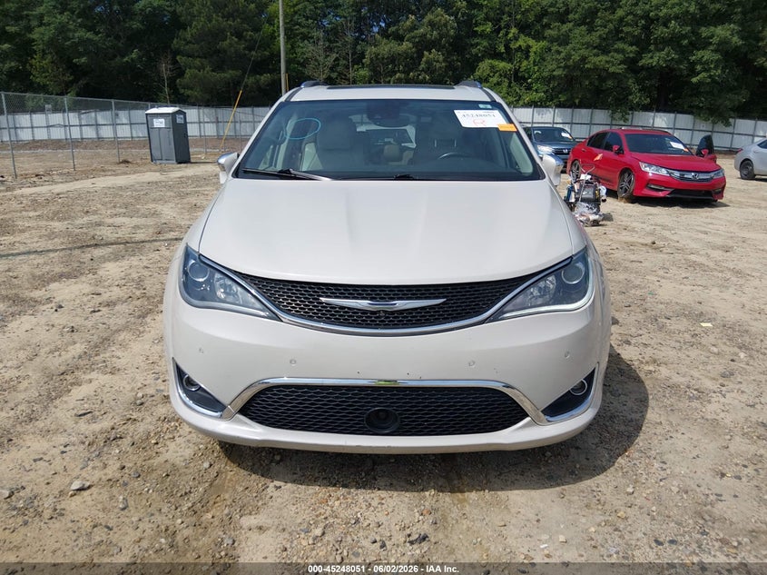 2017 Chrysler Pacifica Limited VIN: 2C4RC1GG5HR553798 Lot: 45248051